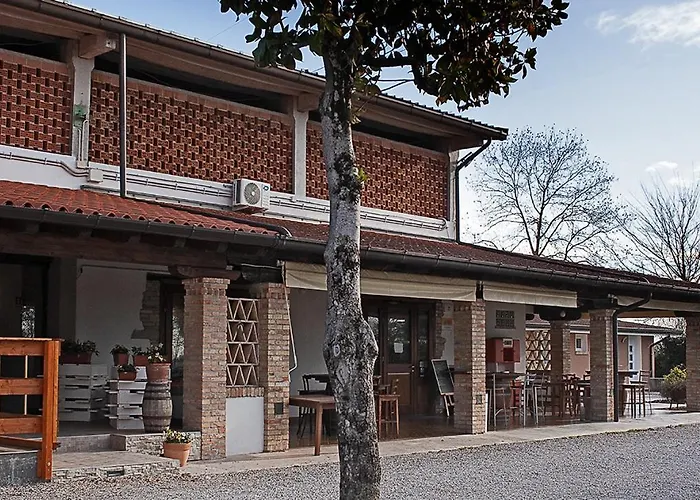 Pelos Κατάλυμα σε φάρμα